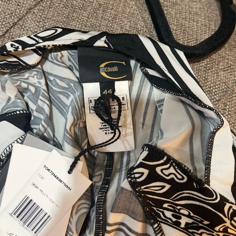 Just Cavalli Black and White V-Neck Graphic Sleeveless Tank - Picture 11 of 16